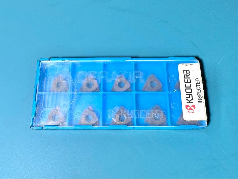 10x Kyocera Wendeplatten GBA32-R075005 Wendeschneidplatten Drehen