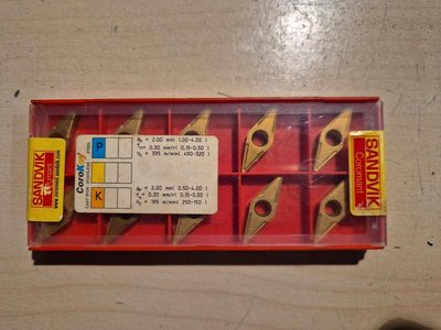 Sandvik VBMT 16 04 08-UR 4015 Wendeschneidplatten