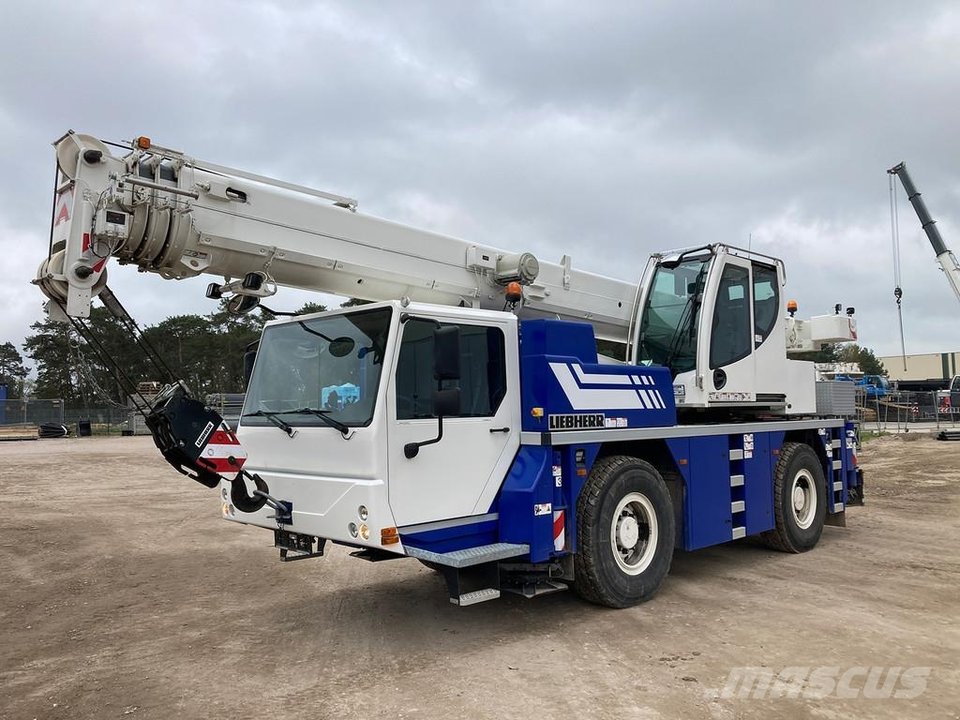 Liebherr LTM 1030-2.1 2023   Mobile cranes