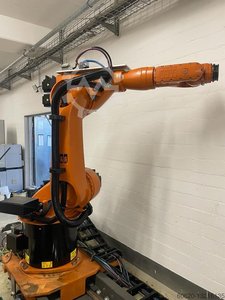 KUKA KR60L45-3 mit Linearachse KL1000