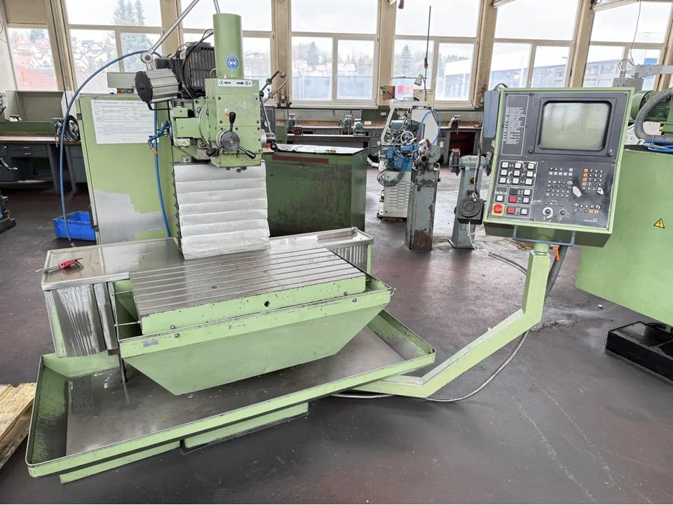 ГЕРМЕЛЬ УВФ 900 E CNC універсальний фрезерний верстат