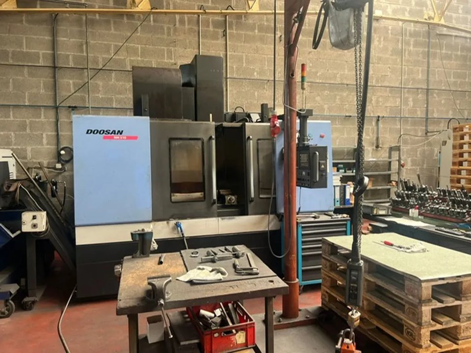 DOOSAN DNM 510 CNC Vertikales Bearbeitungszentrum