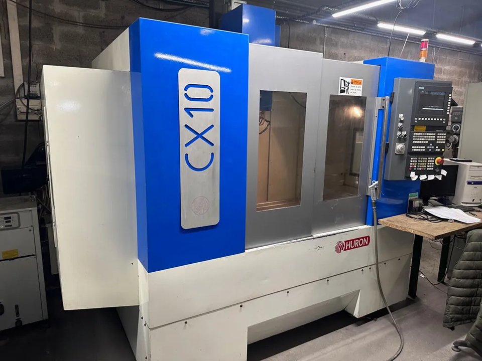HURON CX10 Vertikales Bearbeitungszentrum