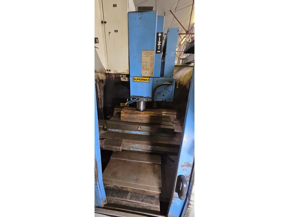 YCM SUPERMAX VMC-85A CNC Vertikales Bearbeitungszentrum