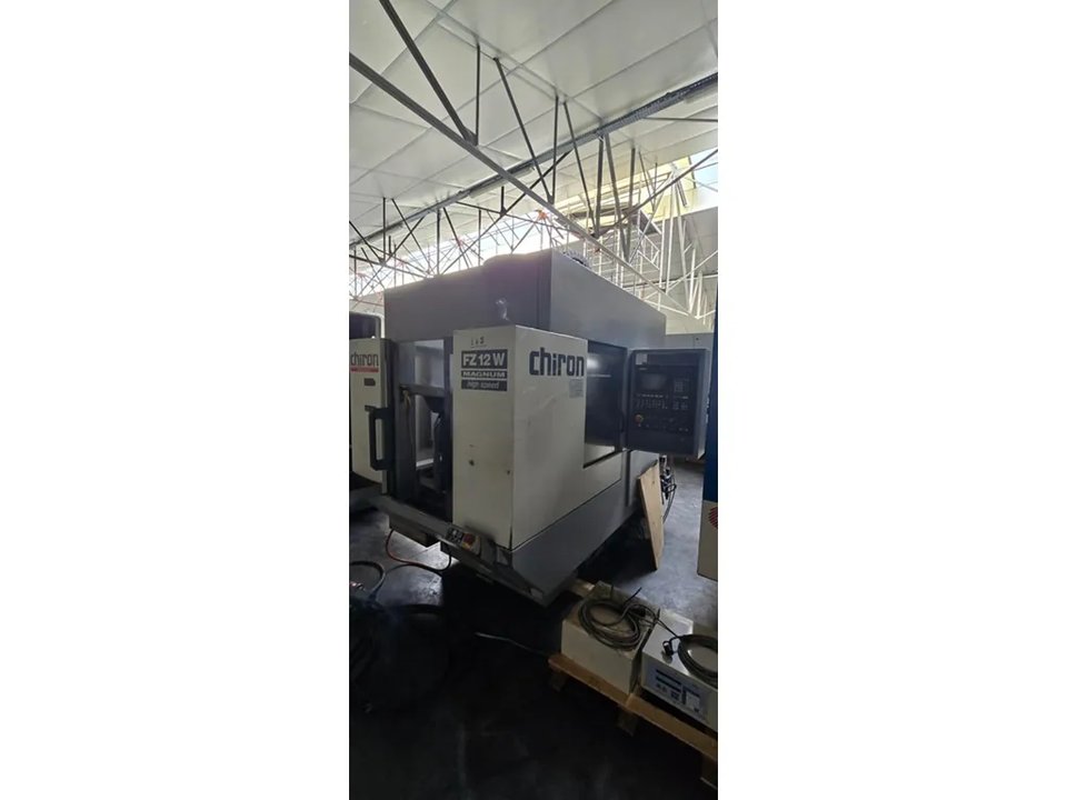 CHIRON – FZ 12 W – Vertikales CNC-Bearbeitungszentrum – 1998
