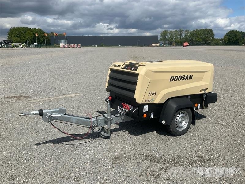 Doosan 7/45 Generator / Air Compressor (Unused)