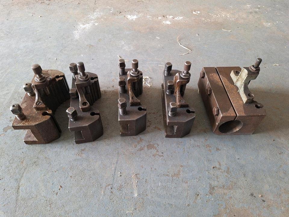 Drehstahlhalter Werkzeughalter Multifix C für eine Drehmaschine