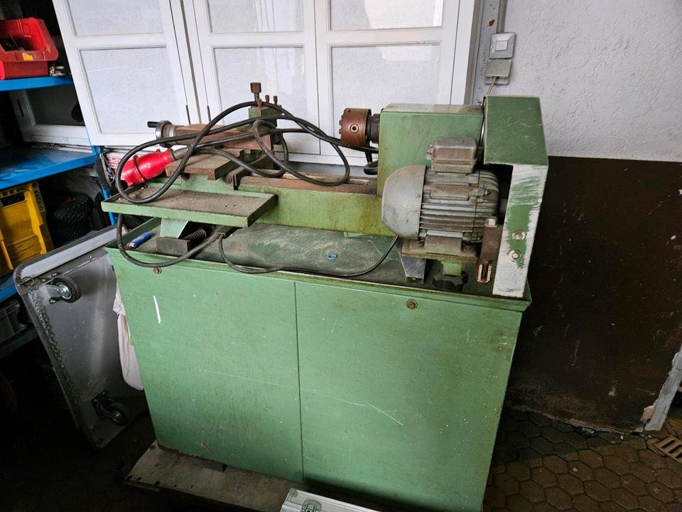 AVM 45/12 turntable