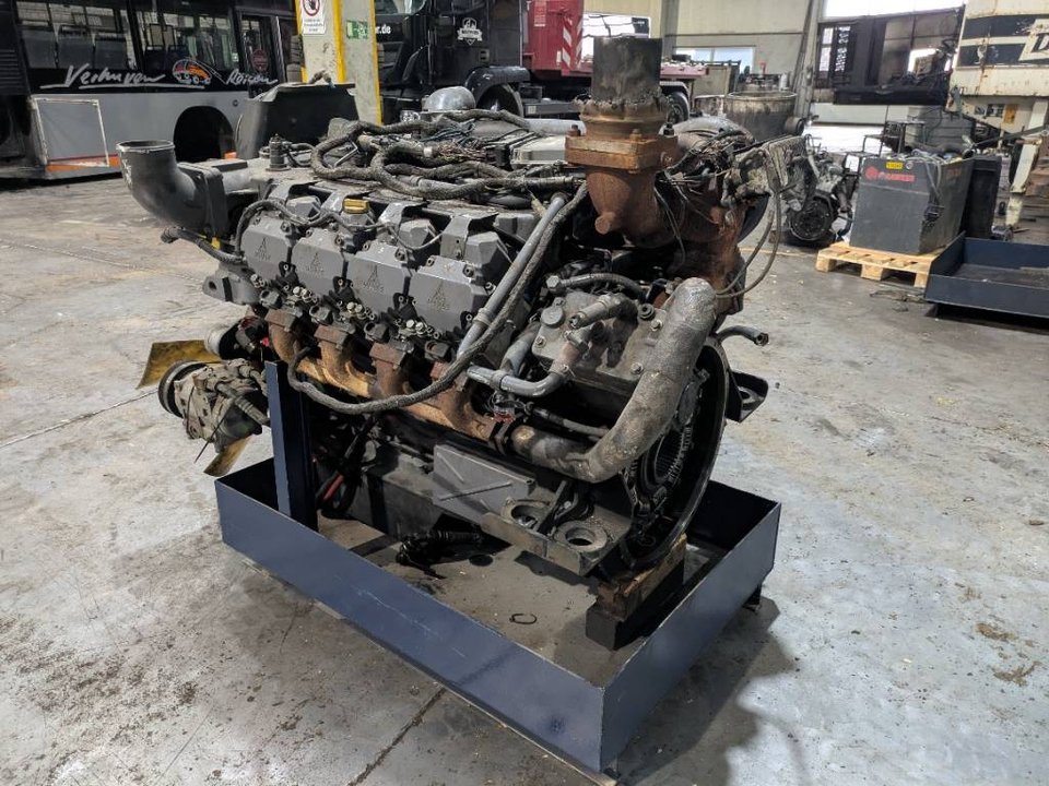 DeutzTCD 16.0 V8 Motor