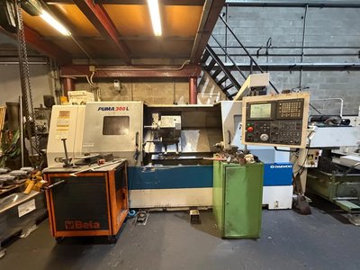 Токарный станок PUMA300LC CNC