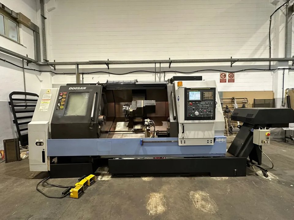 DOOSAN PUMA 2500 XLY токарный станок с ЧПУ