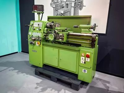 WEILER CONDOR VS 2 Leit- und Zugspindeldrehmaschine