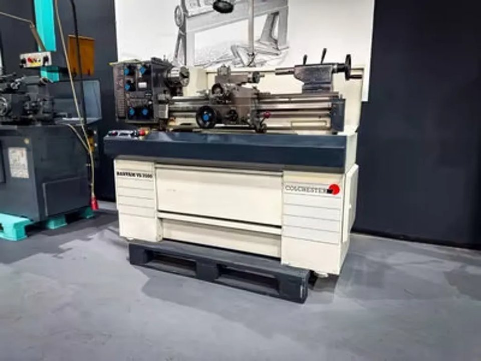 COLCHESTER  BANTAM VS 3500 Leit- und Zugspindeldrehmaschine