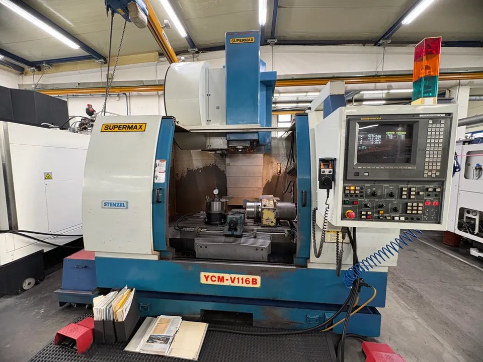 YCM SUPERMAX V116B CNC Vertikal-Bearbeitungszentrum