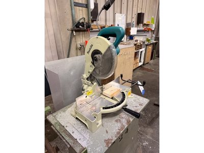 MAKITA  Kappsäge
