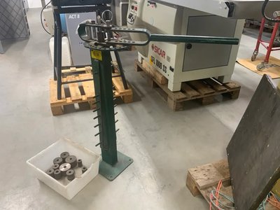 Bogen-Metallbieggerät