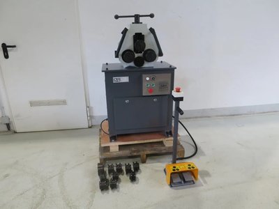 UWM 30 H Profilbiegemaschine