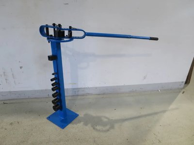 WMT UNIVERSALBIEGER 16MM Flacheisen-Biegemaschine