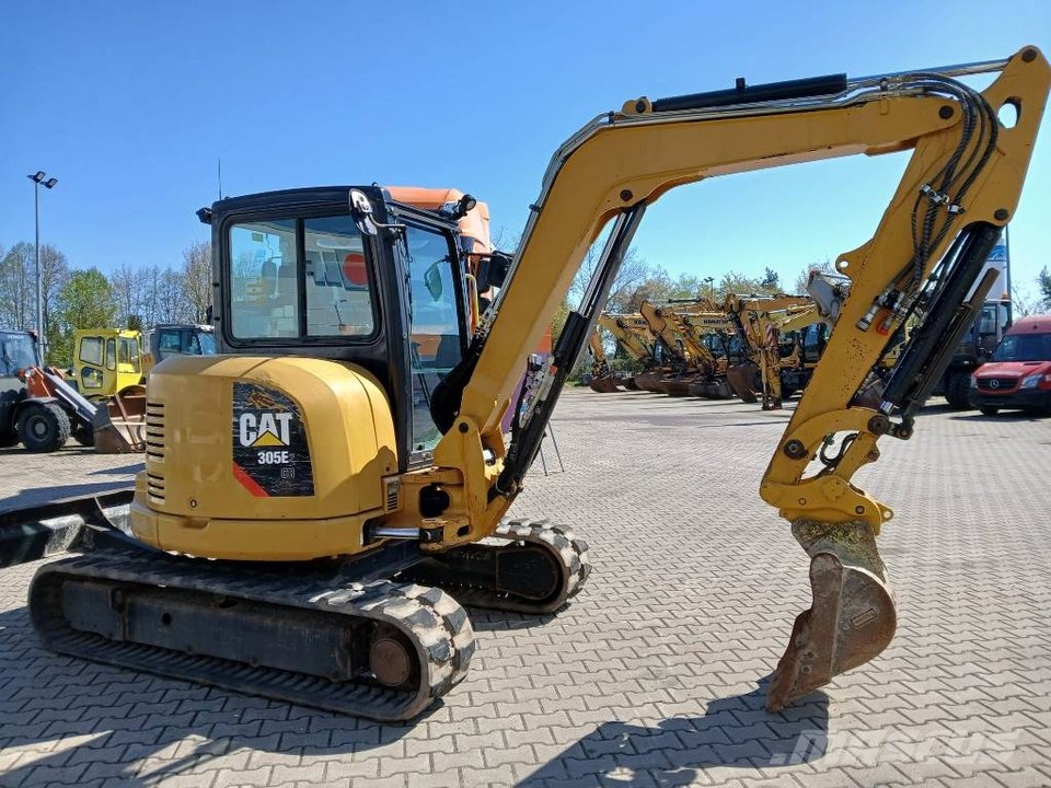 CAT 305 E2