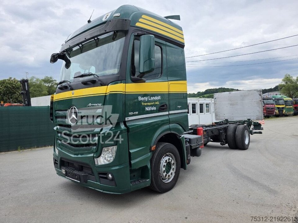 LKW-Fahrgestell Mercedes-Benz Actros 1845  Neue Motor Retarder LBW AHK E6 gebraucht