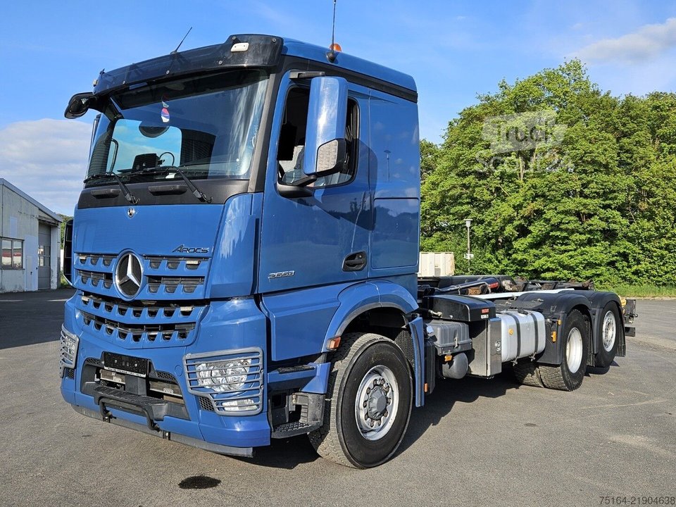 Abrollkipper Mercedes-Benz Arocs 2653 HAD 6x2-4 Nachlauflenkachse gebraucht