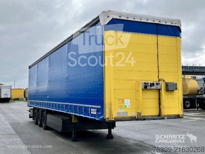 Auflieger mit Pritsche & Plane Schmitz Cargobull Curtainsider Standard Getränke gebraucht