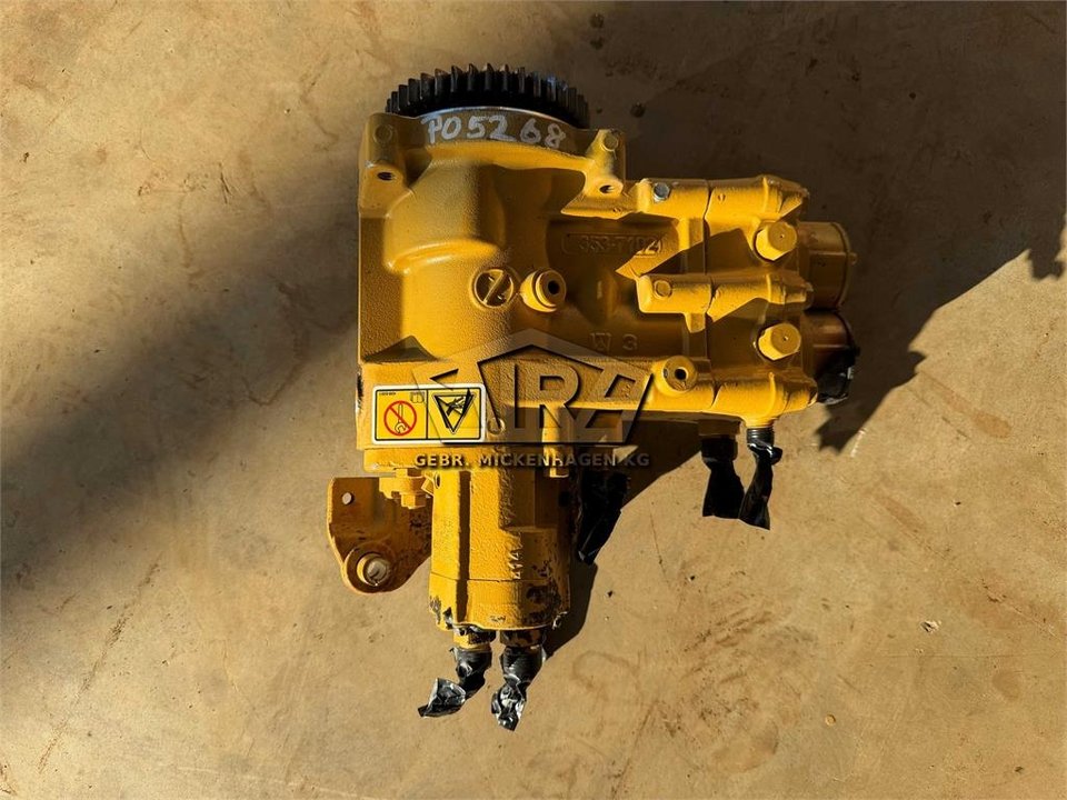 CAT966 MXE / Pompa wtryskowa