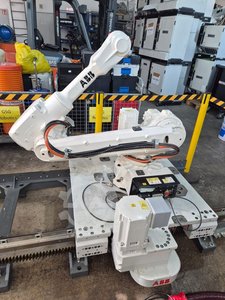 ABB ABB IRB2600 + Trackmotion 2,9 metra