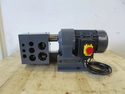 UWM AL 12U  Rohrausklinker