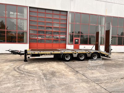 Tieflader Anhänger Möslein TTA33 Schwebheim  31 t Tridemtieflader gelenkt, Neuwertig gebraucht