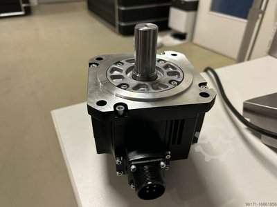 Mitsubishi Servo Motors & Controllers nowy E