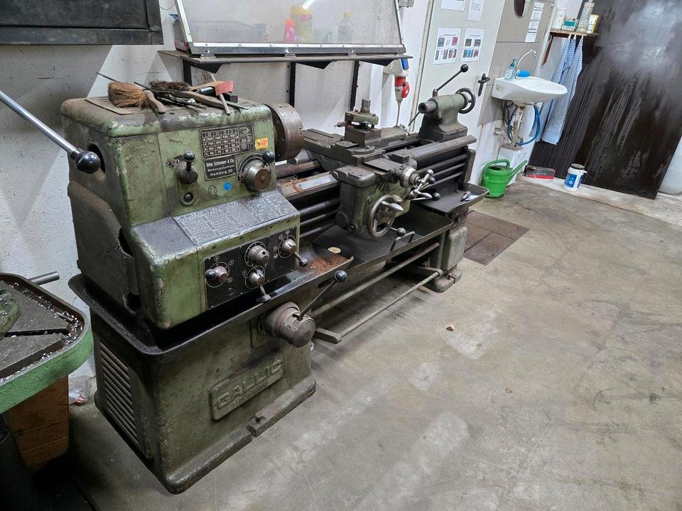 Lathe, lathe