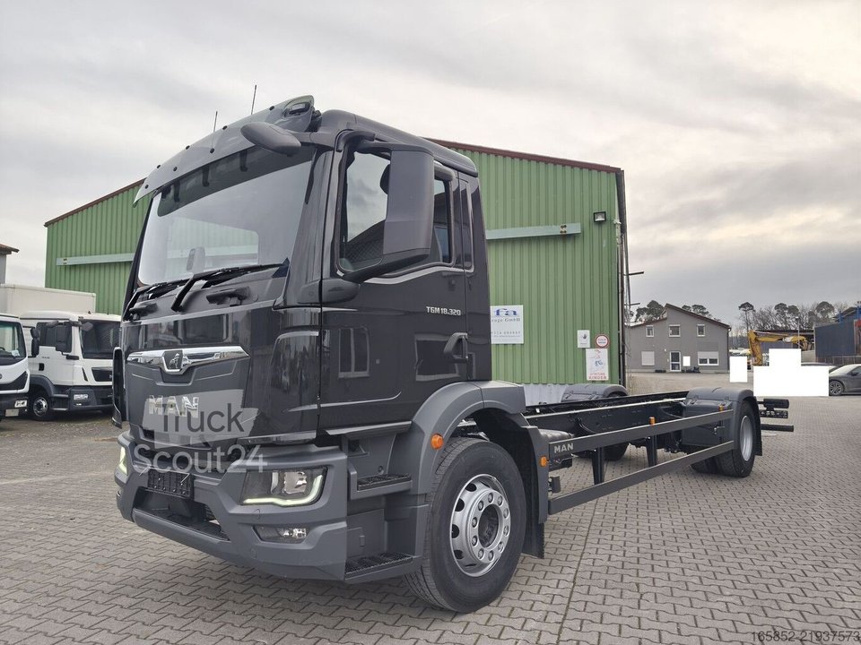 Podvozek s kabinou MAN TGM 18.320 4x2 BL CH Podvozek Euro 6 Pravý... nový
