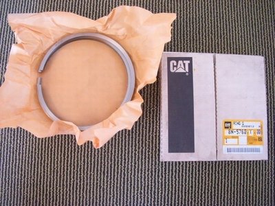 CAT (127) 8N5760 Zestaw pierścieni tłokowych
