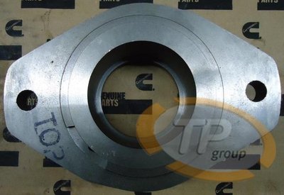 Cummins3923239 Adapter, Hydraulic Pump