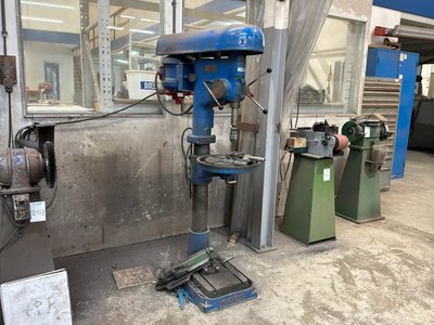 Säulenbohrmaschine 400V