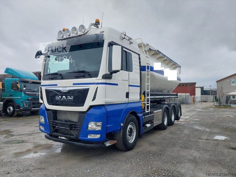 MAN TGX 35.440 Silo 24000 L 8x4 Lift + Lenk (5) feed truck MAN TGX 35.440 Silo 24000 L 8x4 Lift + Lenk (5) použitý