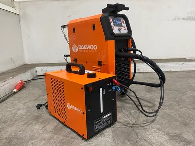 Daewoo DAMIG-350GDL Wassergekühlte Multiprozess-Schweißmaschine