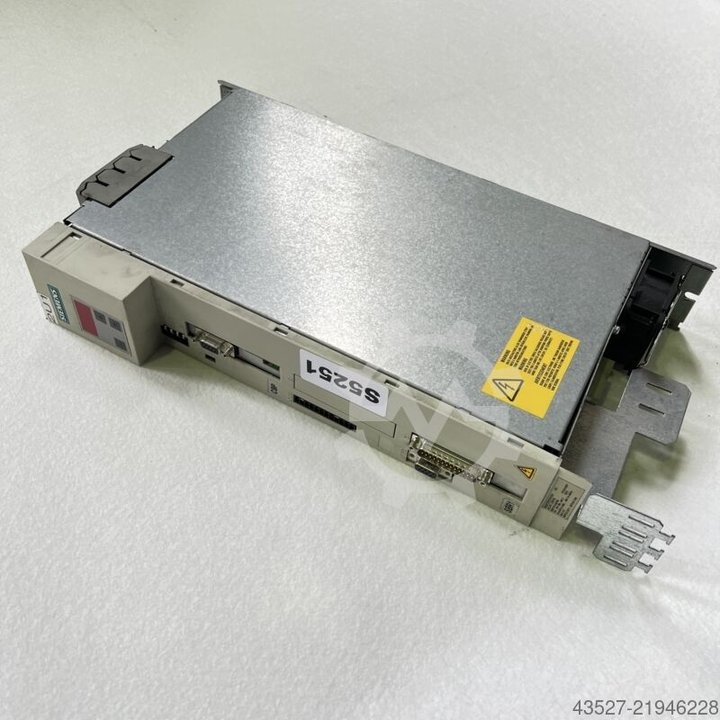 SIEMENS 6SE7015-0EP50-Z