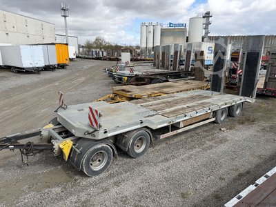 Möslein TA4 Schwebheim  4 Achs Tiefladeranhänger, Guter Zustand