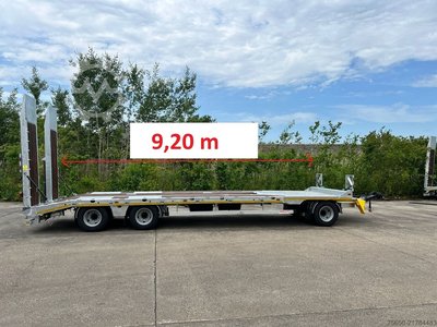 Möslein T 3-9,20 F  3 Achs Tieflader mit gerader Ladefläche 9 m, Neufahrzeug