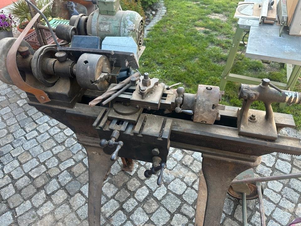 Antyczna tokarka z akcesoriami - ok. 300 kg