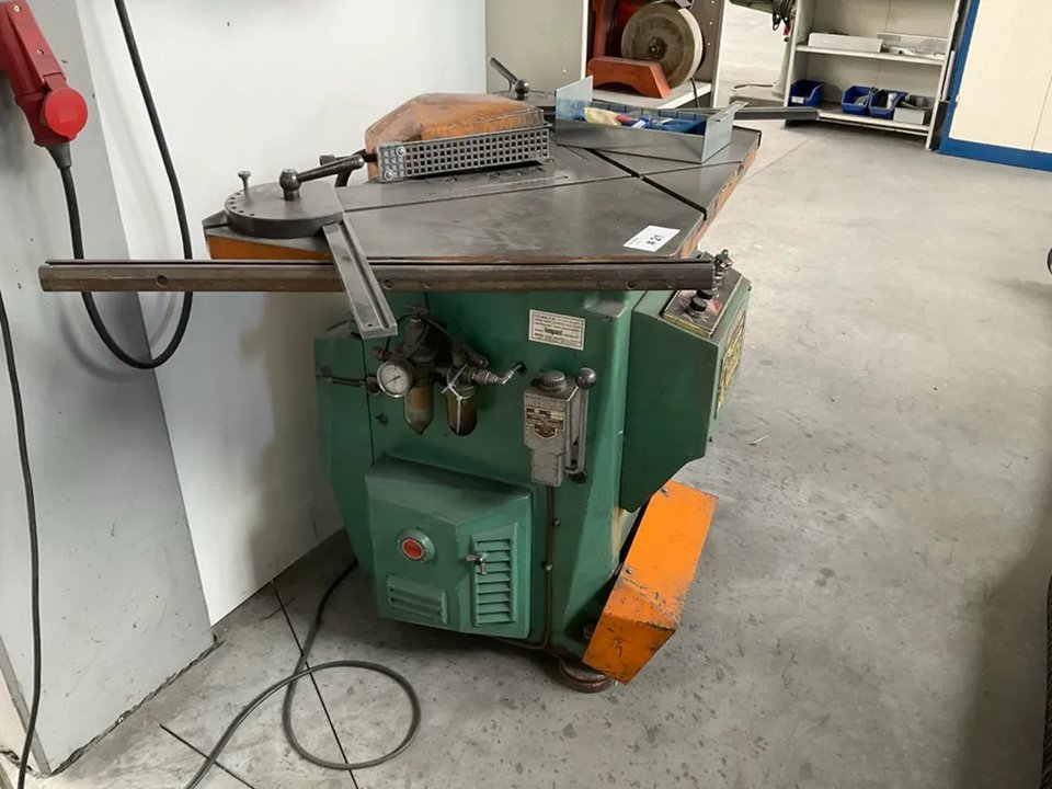 Comaca/Indumsch Liko-00-EP Ausklinkmaschine