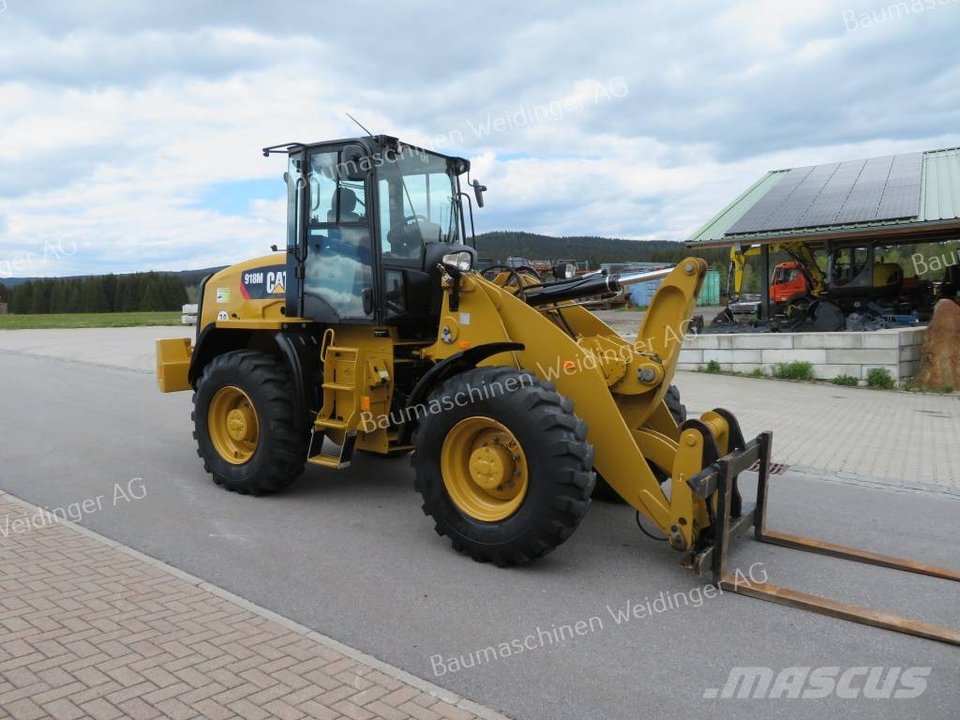 CAT 918 M