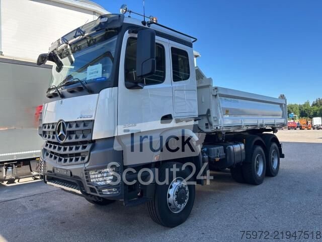 Trojstranná skládka Arocs 3348AK 3 stránky Dumptruck použitý