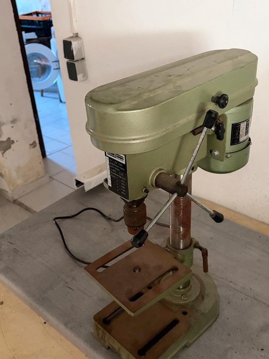 Standbohrmaschine
