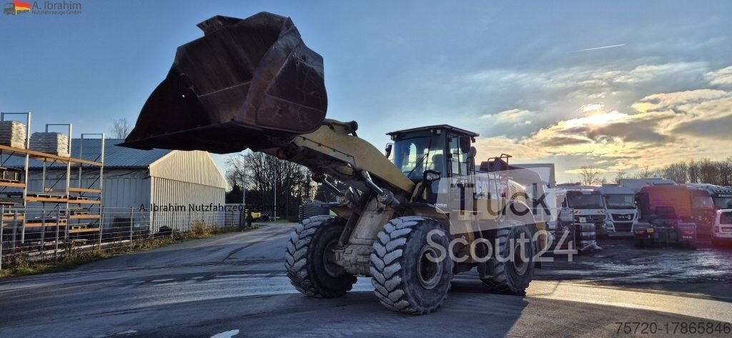 Kolečkový nakladač CAT 966 MXE CLAS124; CAT Payload System CLAS124; Použitá klimatizace Zadní čepel kamery