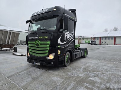 Mercedes-Benz Actros 1851