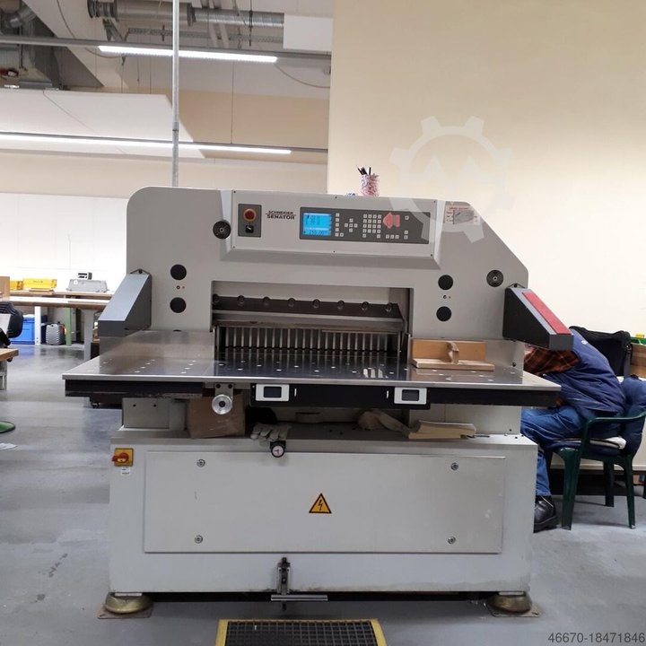 Schneider Senator 78 E-Line