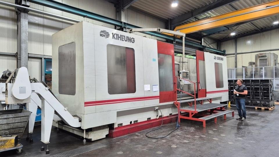 CNC Milling Machine - универсальный процессор U 1350